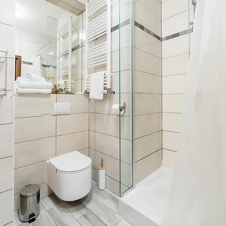 Wschod Homely Apartament *