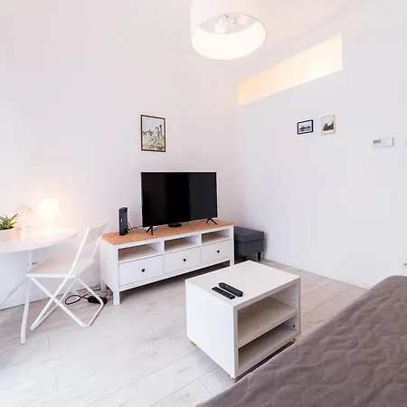 Wschod Homely Apartment