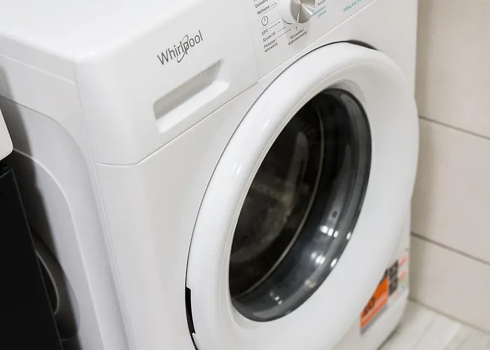 아파트 Wschod Homely By Bookinghost 포즈난